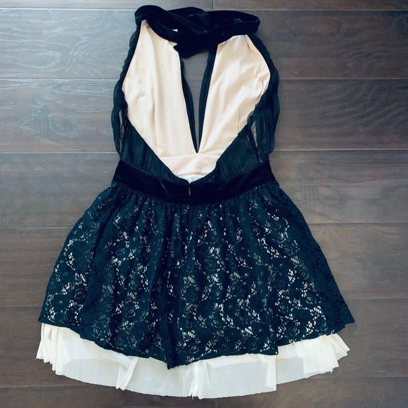 ASOS Petite Black & Cream Sheer Lace Open Back Halter Top Prom Dress | Size: 6/8 - Picture 6 of 11
